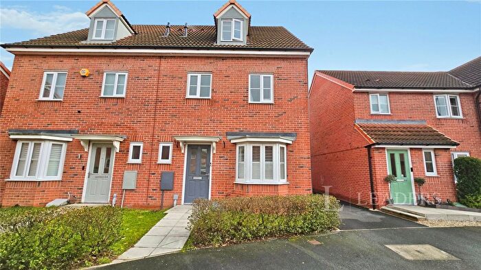 4 Bedroom Semi Detached House For Sale In Sentinel Close, Worcester, Worcestershire, WR2