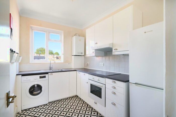 1 Bedroom Flat To Rent In Hornsey Road, Archway, N19