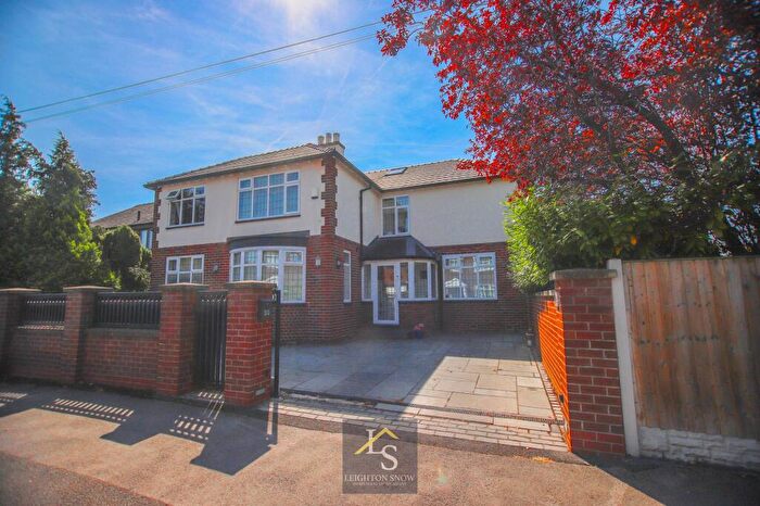 4 Bedroom Detached House For Sale In Egerton Road, Stockport, SK3