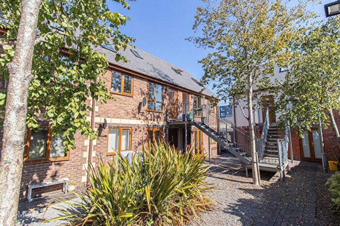 2 Bedroom Flat To Rent In Crwys Road, Cardiff, CF24