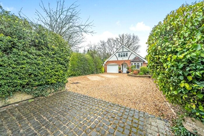 4 Bedroom Detached House For Sale In Newtown, Upper Basildon, Reading, West Berkshire, RG8
