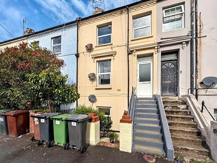 1 Bedroom Flat For Sale In Ashford Road, Eastbourne, BN21