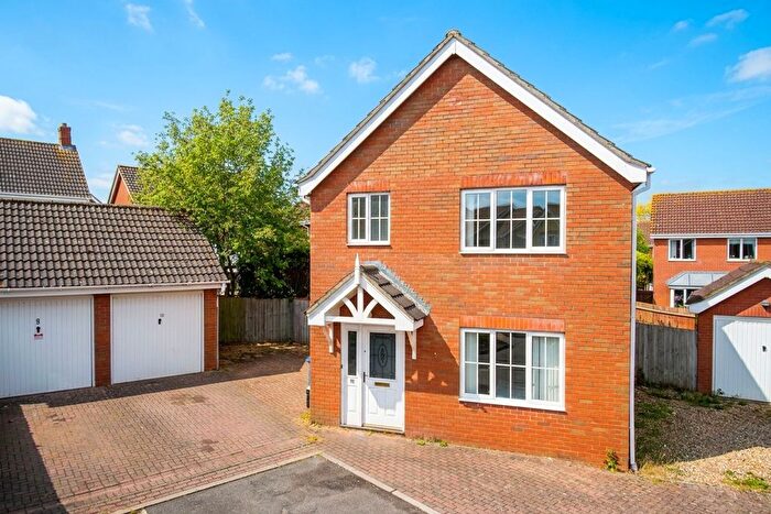 3 Bedroom Detached House For Sale In Speedwell Way, Three Score, Norwich, NR5