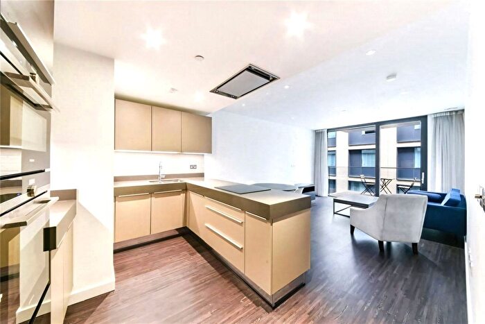 2 Bedroom Flat To Rent In Catalina House, Goodman's Fields, Aldgate, London, E1