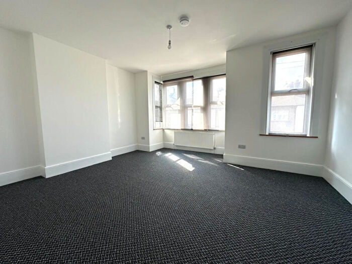4 Bedroom Semi-Detached House To Rent In Tilbury, Essex, RM18