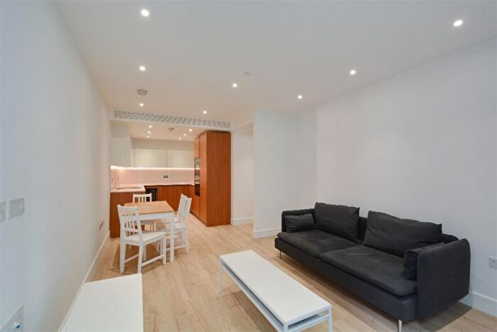 2 Bedroom Apartment To Rent In Neroli House, Piazza Walk, E1