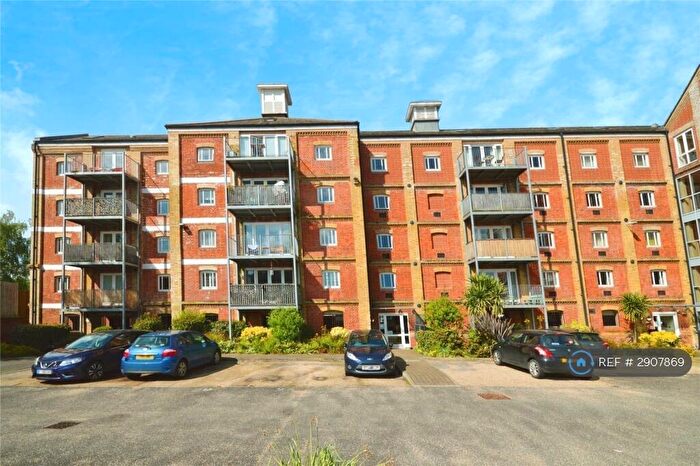 2 Bedroom Flat To Rent In Free Rodwell House, Manningtree, CO11