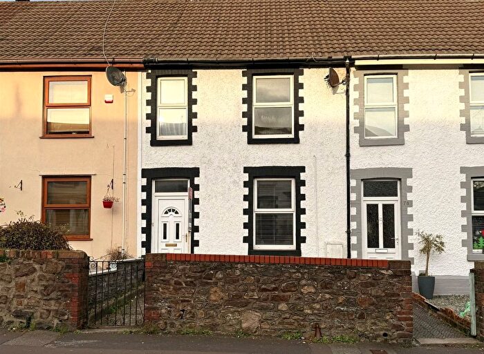 3 Bedroom Terraced House For Sale In Tycoch Road, Sketty, Swansea, SA2