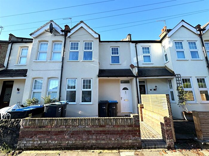 3 Bedroom Terraced House To Rent In Harman Road, Enfield, EN1