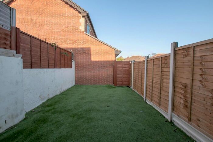 1 Bedroom Terraced House To Rent In Bracklesham Close, Southampton, SO19