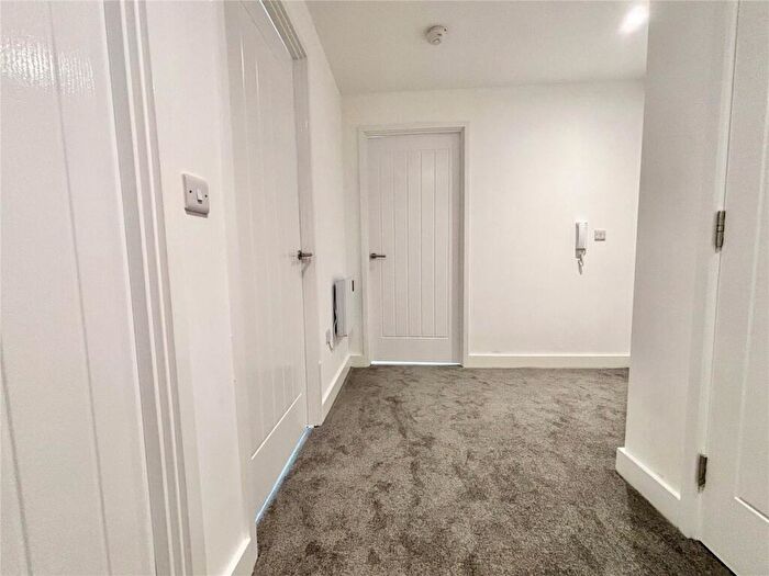 2 Bedroom Apartment To Rent In Crosby Road North, Waterloo, Liverpool, L22