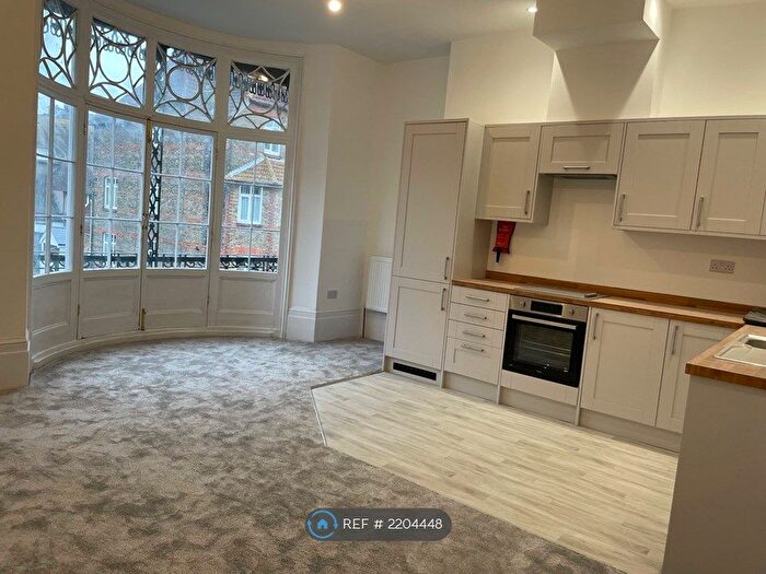 2 Bedroom Flat To Rent In Augusta Road, Ramsgate, CT11