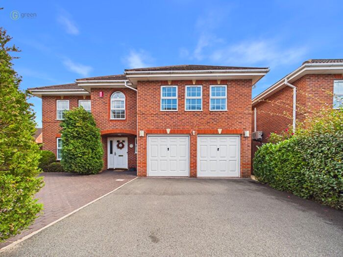 6 Bedroom Detached House For Sale In Warren House Walk, Walmley, Sutton Coldfield, B76
