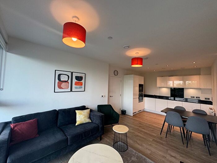 2 Bedroom Flat To Rent In Viscount House, Lakeside Drive, Park Royal, Regency Heights, London, NW10