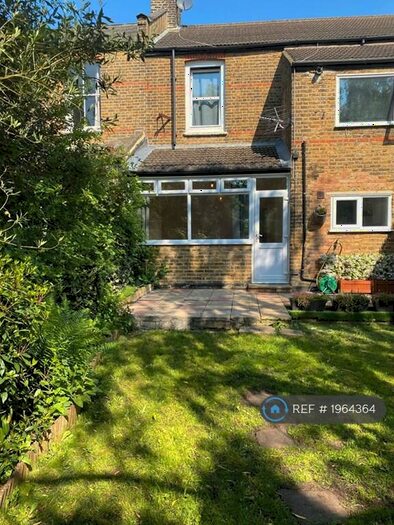 1 Bedroom Flat To Rent In Leytonstone, London, E11