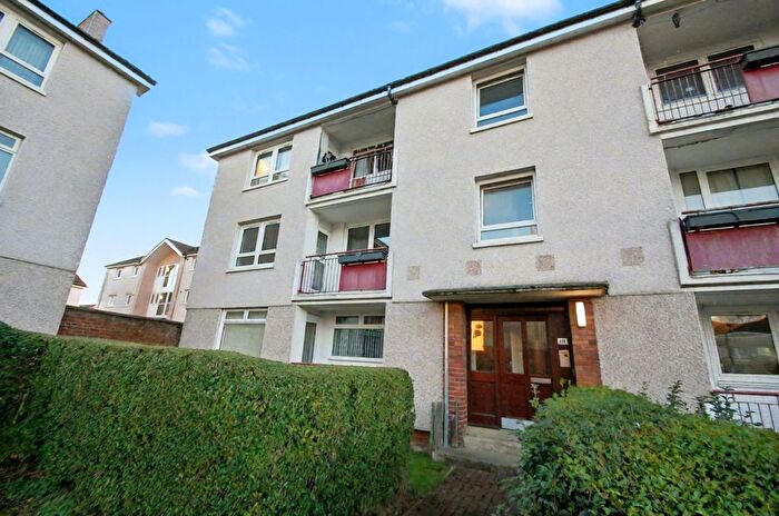 2 Bedroom Flat For Sale In Bowfield Crescent, Glasgow, City Of Glasgow, G52