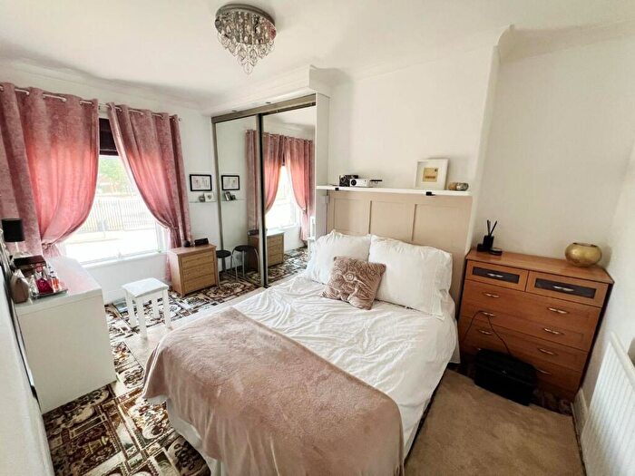 3 Bedroom End Of Terrace House For Sale In Durham Road, Spennymoor, DL16