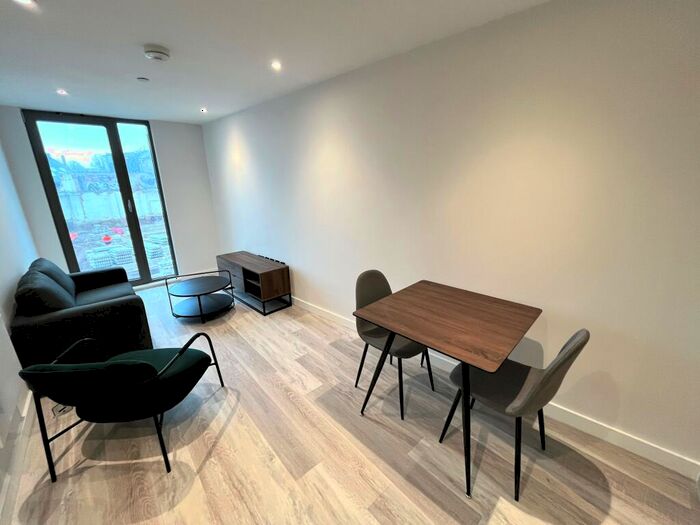 1 Bedroom Apartment To Rent In Apex Lofts, Warwick Street, B12