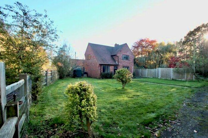 3 Bedroom Property To Rent In London Road, Sutton Coldfield, B75