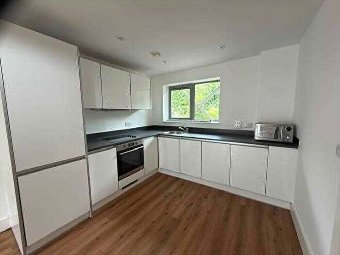 2 Bedroom Flat To Rent In Hotwells Road, Harbours Edge, Bristol, BS8