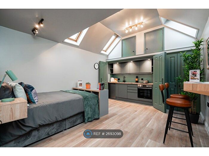 1 Bedroom Flat To Rent In Stable Road, Bicester, OX26