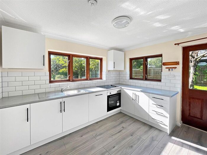 3 Bedroom Detached Bungalow To Rent In Church Street, Haslingfield, CB23