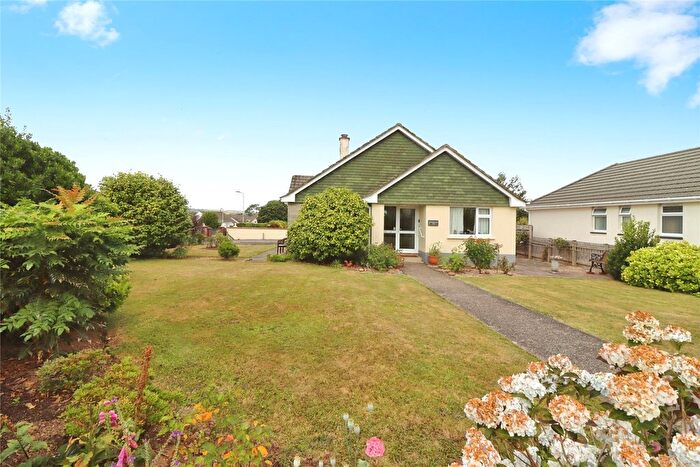 2 Bedroom Bungalow For Sale In Shorelands Way, Barnstaple, Devon, EX31