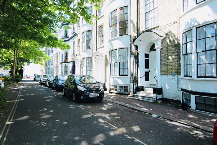 2 Bedroom Apartment To Rent In Bedford Row, BN11