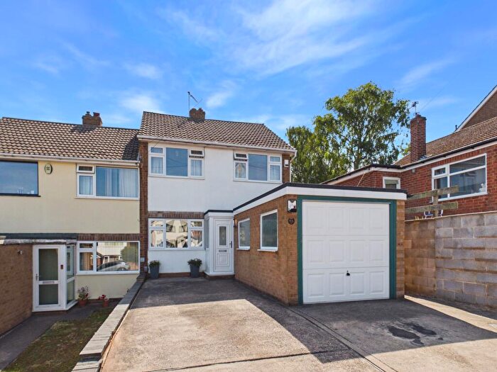 3 Bedroom Semi-Detached House For Sale In Lascelles Avenue, Gedling, Nottingham, NG4