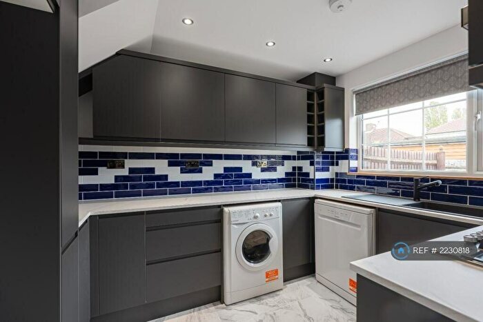 3 Bedroom Terraced House To Rent In Pengarth Road, Bexley, DA5