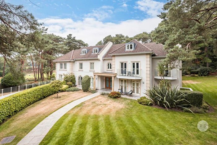 2 Bedroom Apartment For Sale In Lilliput Road, Lilliput, Poole, BH14