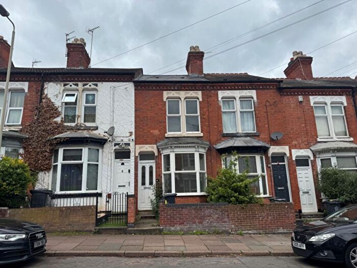 3 Bedroom Terraced House For Sale In Wilberforce Road, Leicester, LE3