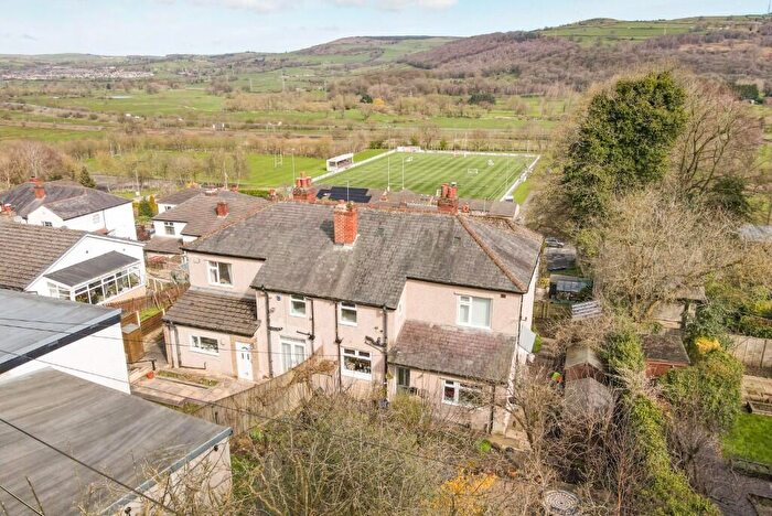 3 Bedroom Semi-Detached House For Sale In The Poplars, Bar House Lane, Utley, BD20