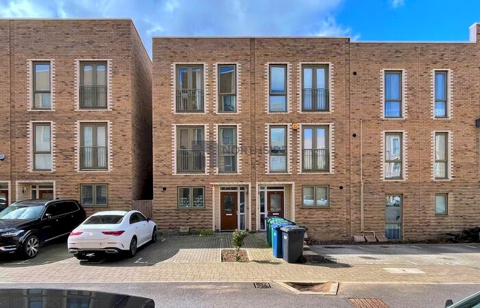 3 Bedroom Terraced House To Rent In Coxwell Boulevard, Edgware, NW9