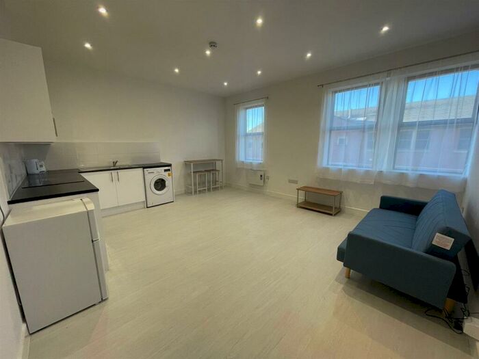 1 Bedroom Apartment To Rent In Church Court, Morley, Leeds, LS27