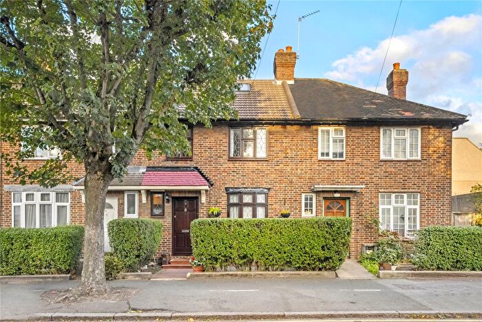 3 Bedroom Terraced House To Rent In Monoux Grove, London, E17