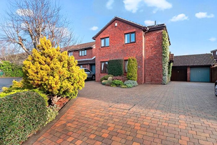 3 Bedroom Detached House For Sale In Danesmead Close, Fulford, York, YO10