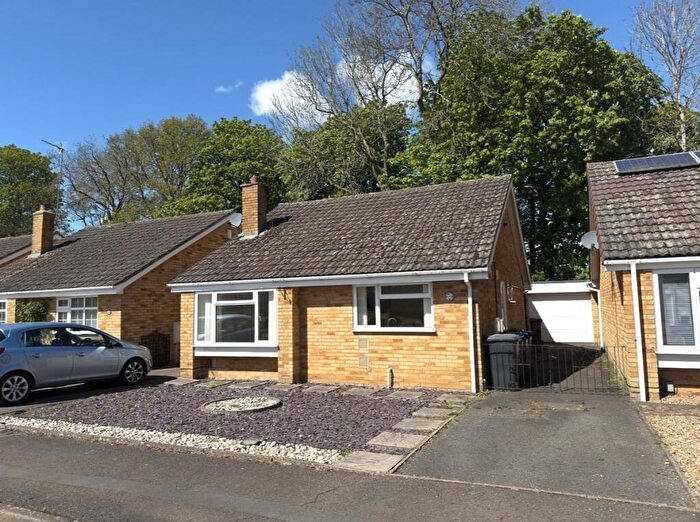 2 Bedroom Detached Bungalow For Sale In Obelisk Rise, Kingsthorpe, Northampton, NN2