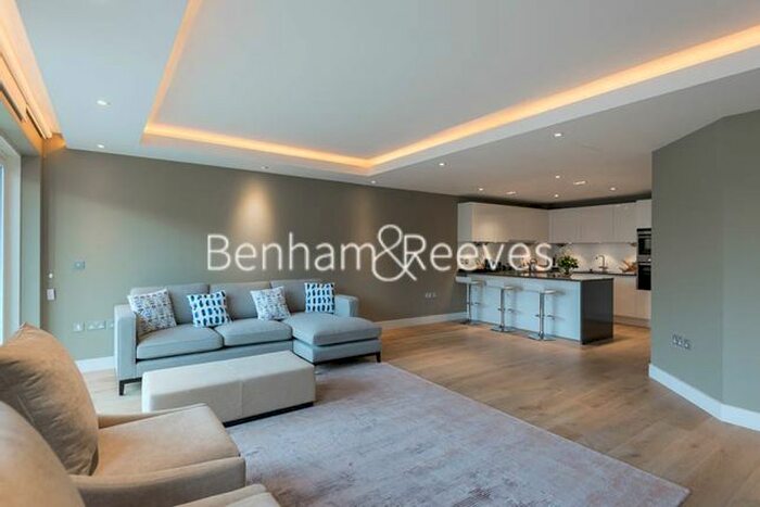 2 Bedroom Flat To Rent In Fulham Reach, Hammersmith, W6