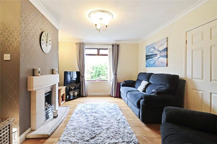 3 Bedroom Semi-Detached House For Sale In Axwell View, Blaydon, NE21