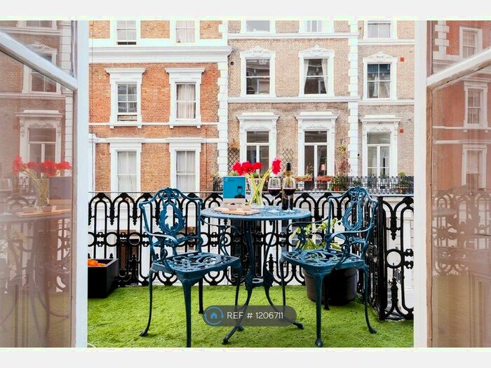 2 Bedroom Flat To Rent In London, London, SW5