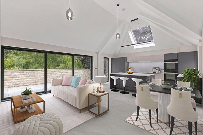 4 Bedroom Detached House For Sale In Parish Ghyll Lane, Ilkley, LS29