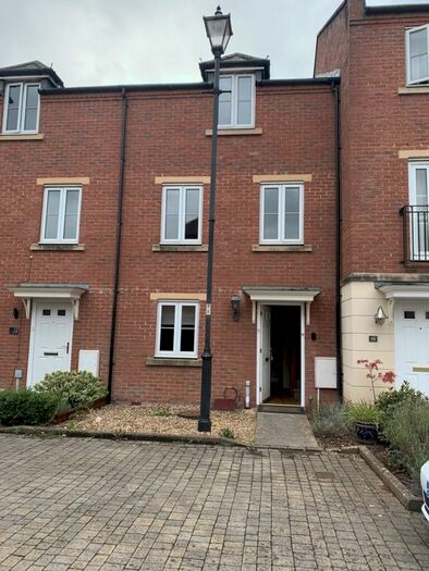 4 Bedroom Terraced House To Rent In Curie Mews, Exeter, EX2