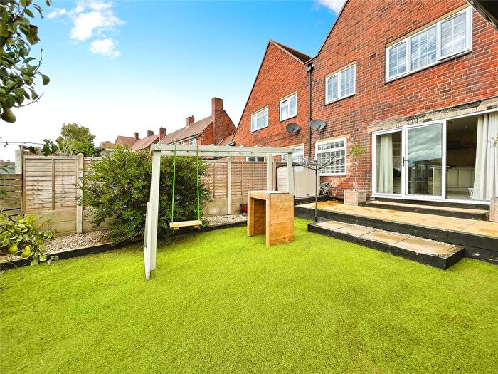 3 Bedroom Semi Detached House For Sale In Snape Hill Crescent, Dronfield, Derbyshire, S18