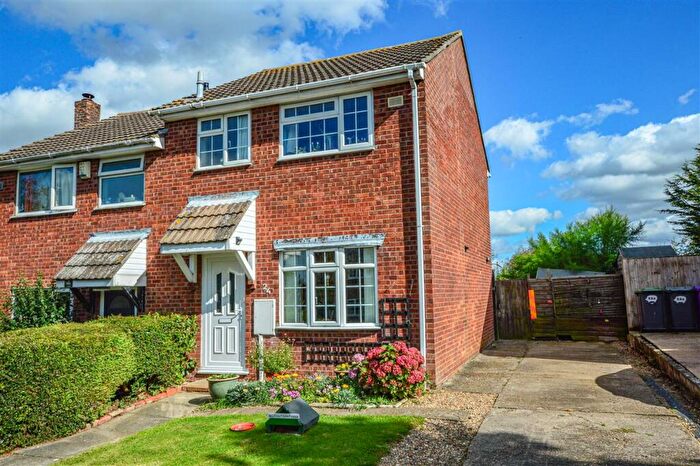 3 Bedroom Semi-Detached House For Sale In Edmunds Road, Cranwell Village, Sleaford, NG34