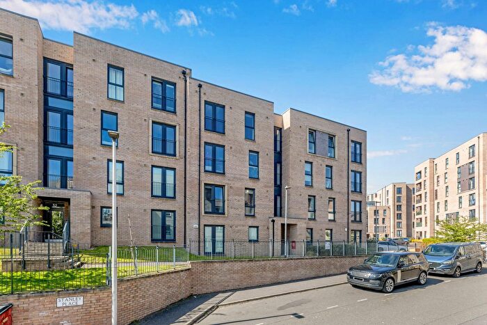 3 Bedroom Flat For Sale In (Flat ), Stanley Place, Abbeyhill, Edinburgh, EH7