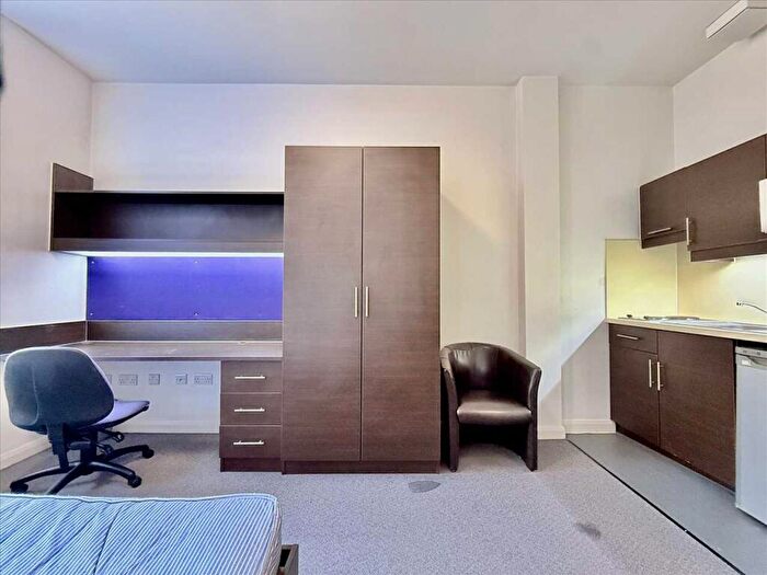 Studio To Rent In The Square - North Road East, PL4