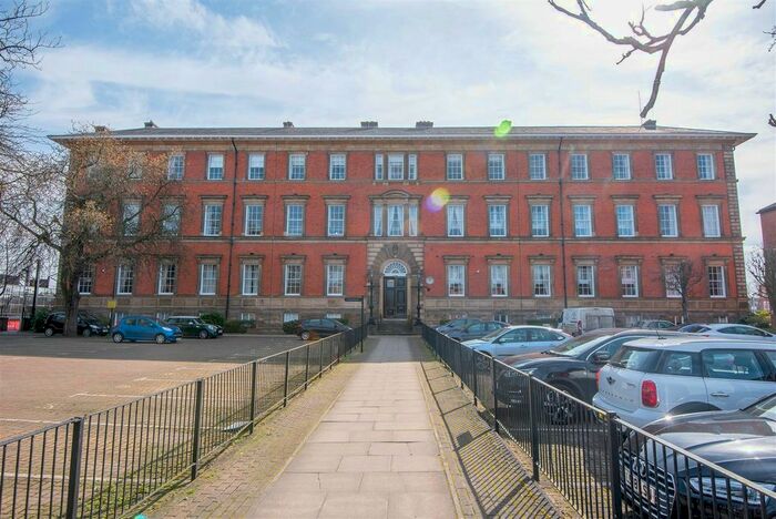 3 Bedroom Flat To Rent In Monkgate, York YO31