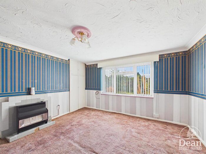 4 Bedroom Terraced House For Sale In Latimer Road, Cinderford, GL14