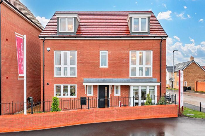 5 Bedroom Detached House For Sale In Royal Gardens, Wixams, MK45